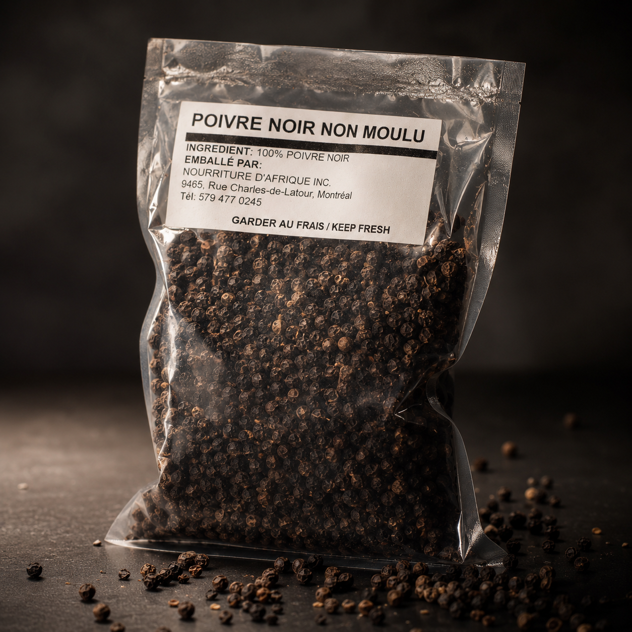 Nourriture d'Afrique — Poivre noir non moulu (grains)